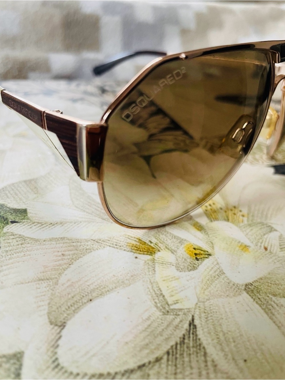 Vintage Early 2000s DSquared2 Aviator Sunglasses – Rose Gold & Brown Gradient